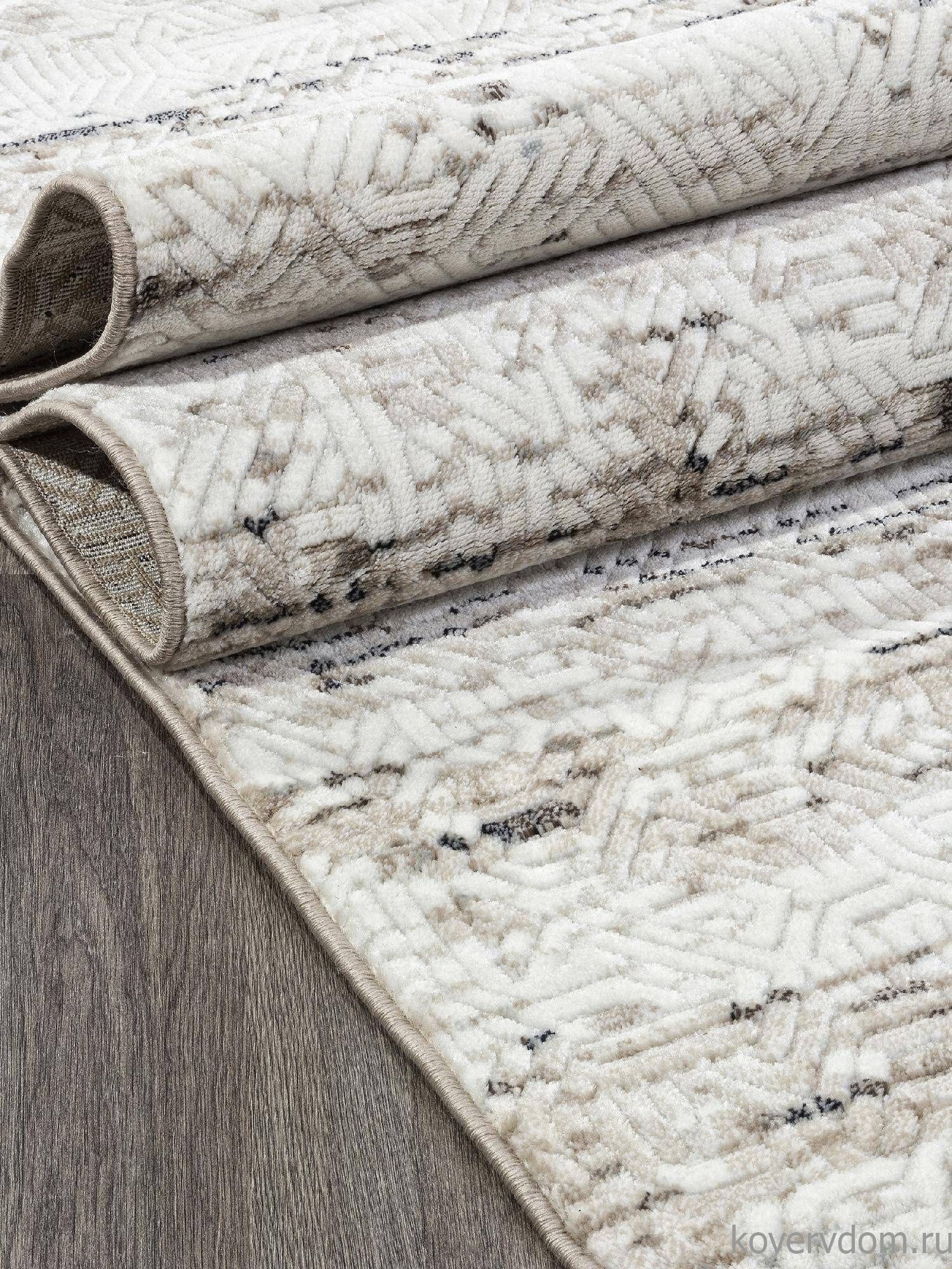Ковер MAKSIMUS L042 BEIGE Ковер MAKSIMUS L042 BEIGE