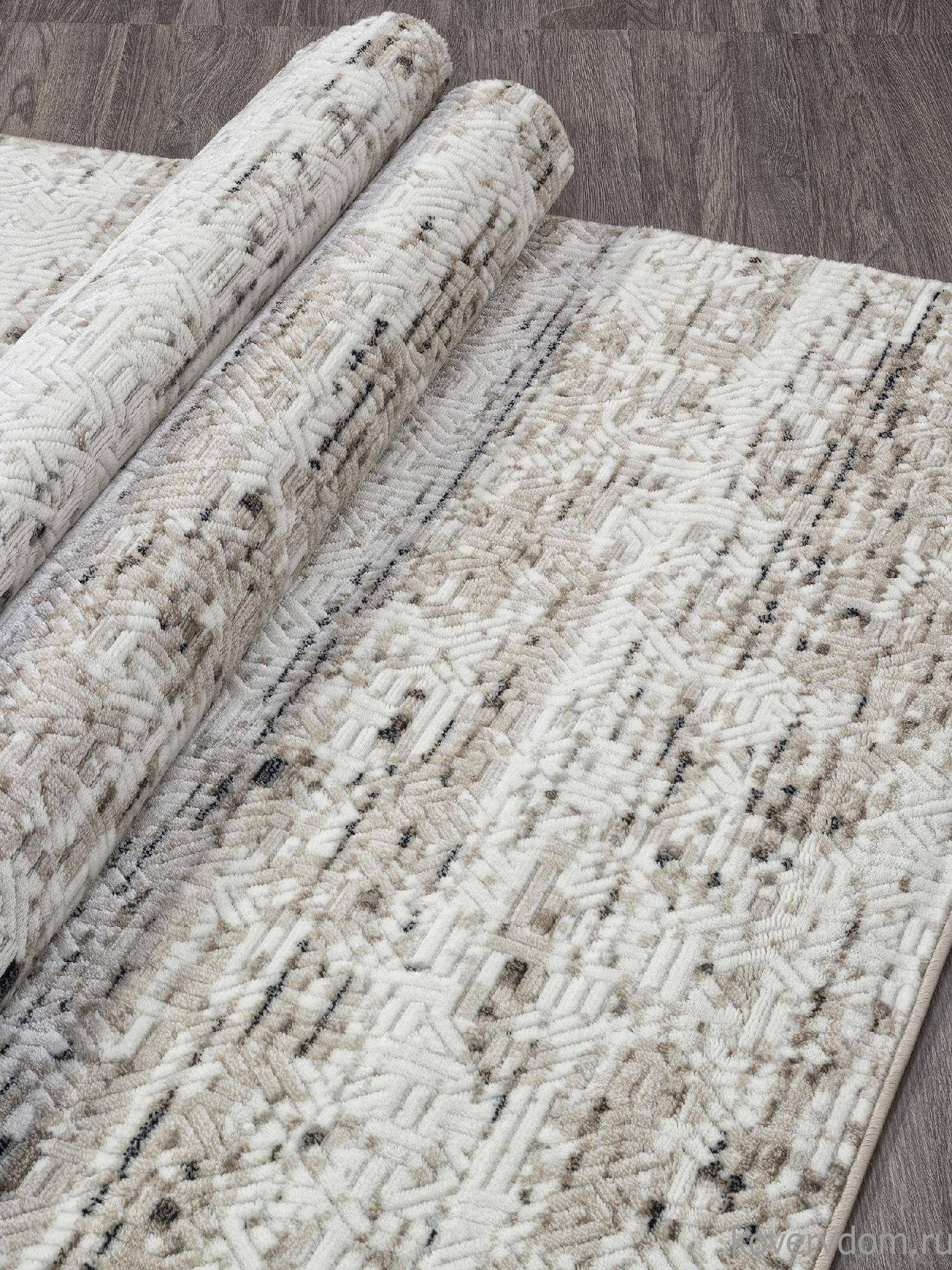 Ковер MAKSIMUS L042 BEIGE Ковер MAKSIMUS L042 BEIGE
